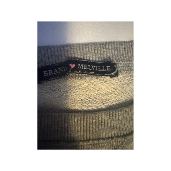 BRANDY MELVILLE CROPPED LONG SLEEVE CREW NECK SWEATSHIRT - Picture 3 of 3